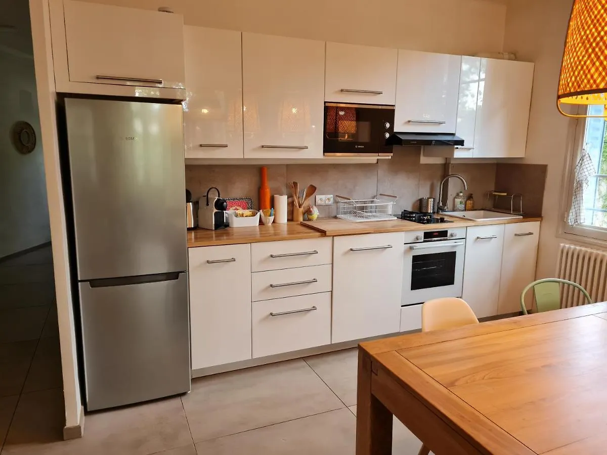 Appart Villa Magnolia Villeneuve Les Avignon - Provence Apartment Villeneuve-les-Avignon
